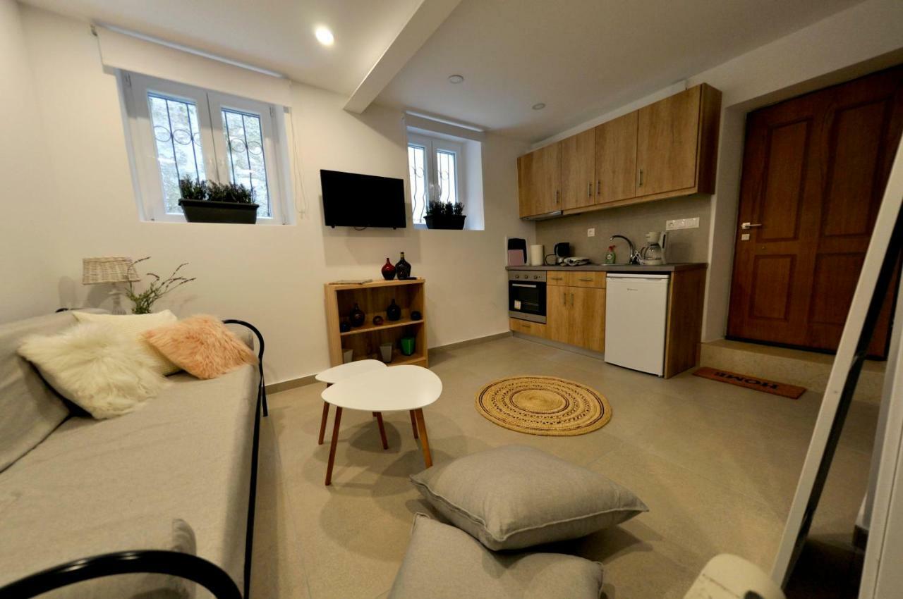 Pieri Studio Corfu  Luaran gambar